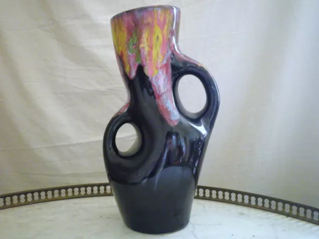 Superbe Pichet / Vase Abstrait Polychrome En Faïence  Signee P.l.