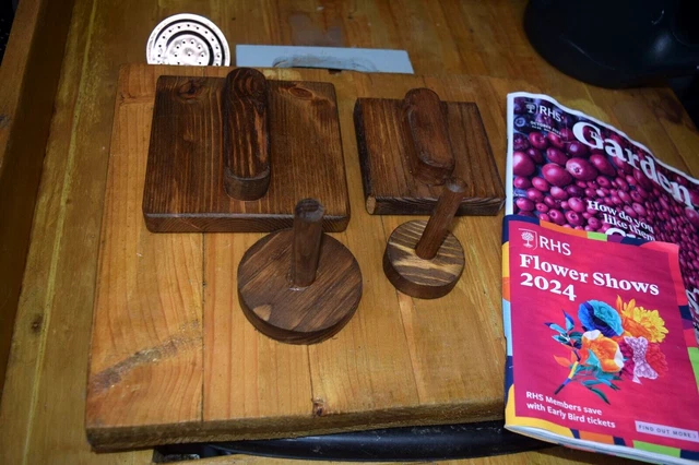Seed Tray Tampers Set 4 pieces Walnut Finish Round pots  Present Greenhouse Dad