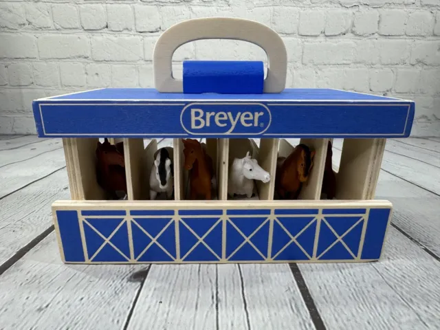 Breyer Horses Breyer Farms Wooden Stable Playset 6 Horses Model #59217