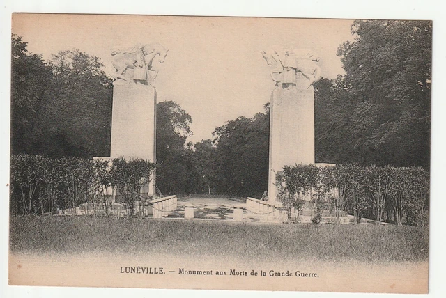 LUNEVILLE - Meurthe et Moselle - CPA 54 - the Monument to the Dead the Great War