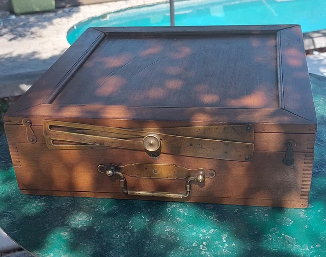 Pupitre Vintage Pour Retouche Photo - Bureau Ancien De Photographe - Occasion