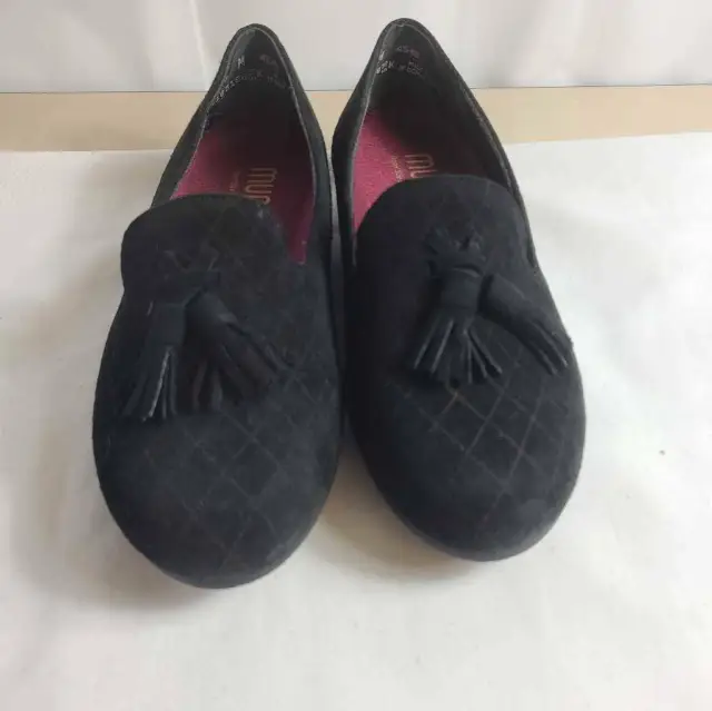 Munro Womens Tallie Loafer Flat Shoes Black Suede Slip On Tassel Quilted 4 M New