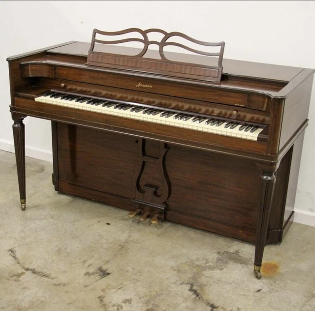Vintage UpRight Baldwin Acrosonic Spinet Piano Circa 1946 Vintage UpRight Baldwin Acrosonic Spinet Piano Circa 1946