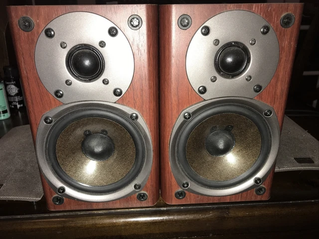Pair of Onkyo D-N3XA  Bookshelf Speakers