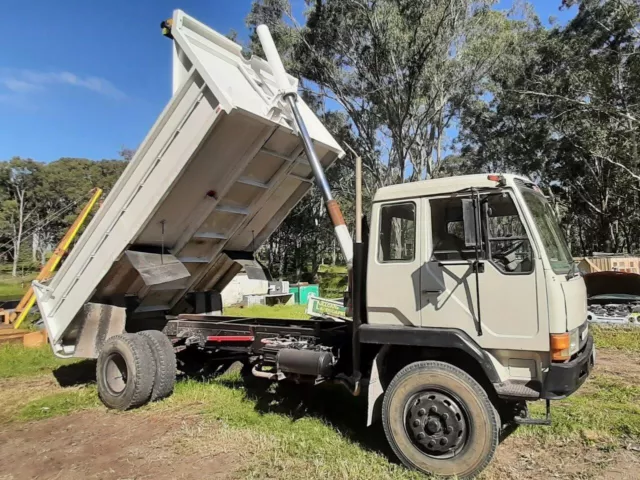 Mitsubishi FM515 6.5 ton Tipper 6cyl Diesel