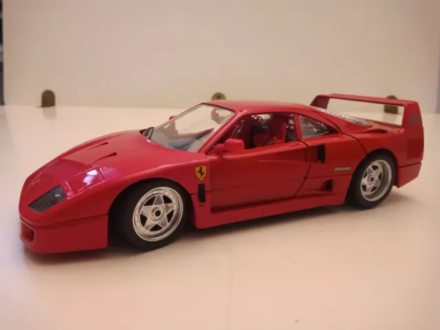 Bburago Ferrari F40 - Rosso Corse 1:18 1987