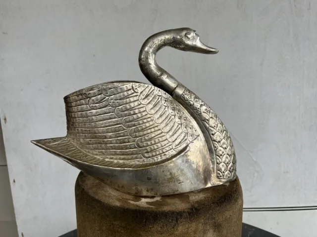 Elegant Vintage Silver Hand Chased Metall Swan Planter Sculpture Figure
