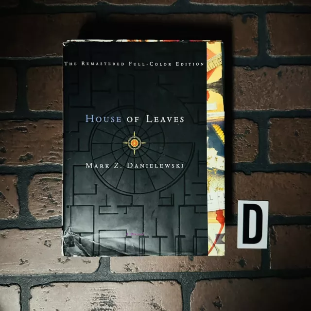 House of Leaves : The Remastered, Full-Color Edition by Mark Z. Danielewski...