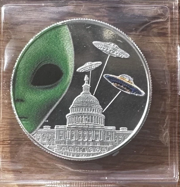 Fine Collection Alien COLORIZED ALIEN HEAD and UFO .999 Fine 1 Oz Silver Round £28.66 ...