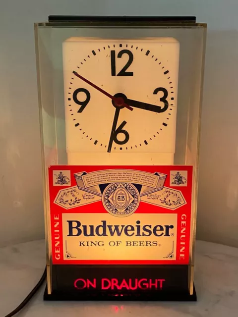 Vintage BUDWEISER Light Up Electric Clock. ON DRAUGHT Store Display Sign RARE