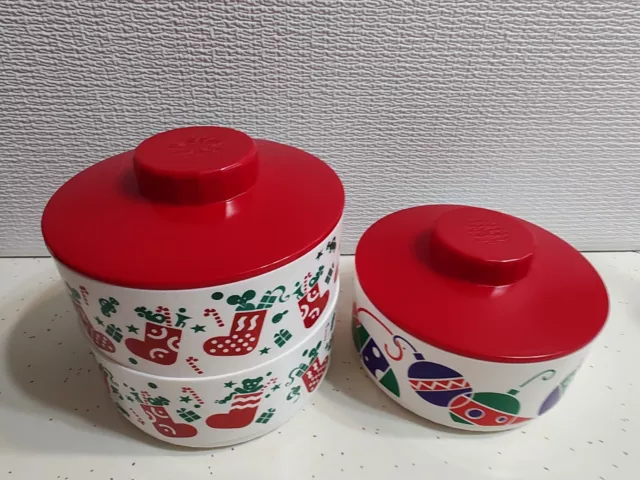 VTG Holiday Tupperware Set Round Acrylic Candy Cookie Nut Cover Stackable Dishes 2