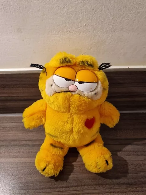 Garfield 1981 Plush Small Vintage Heart Retro Collectable Rare Novelty Cat