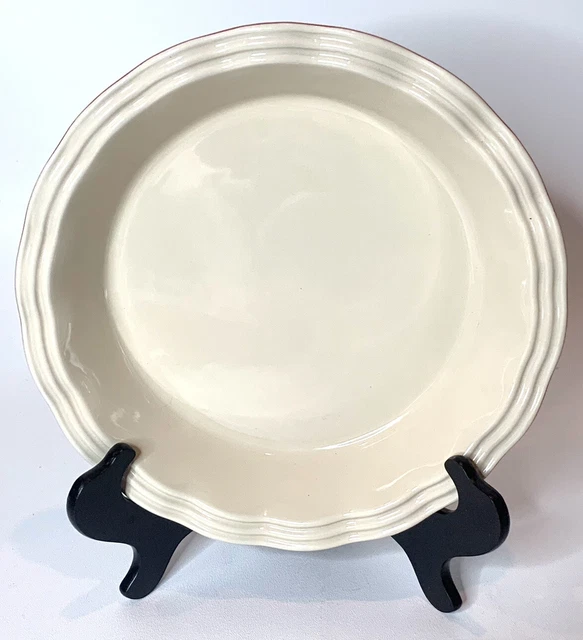 LE CREUSET STONEWARE Fluted 11” Tart Pie Baking Dish Pan Cerise Cherry