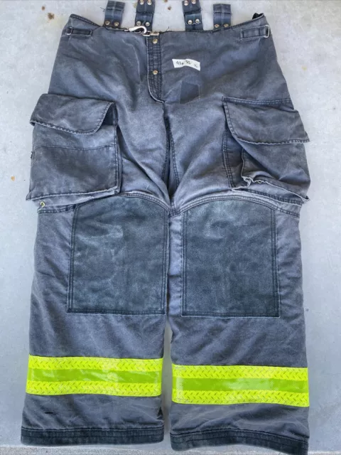 Firefighter Janesville Lion Apparel Turnout Bunker Pants 42 X  32 2012 BLACK