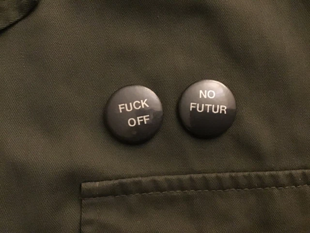 Lot 2 badges Original vintage no futur fuck 80´s collector eighties rock punk