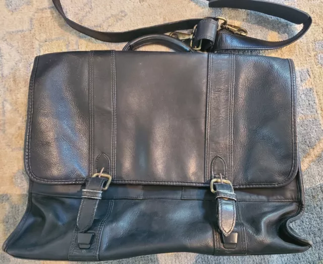 Dakota Tumi Satchel Laptop Messenger Bag  Classic Leather Saddle Black & Strap