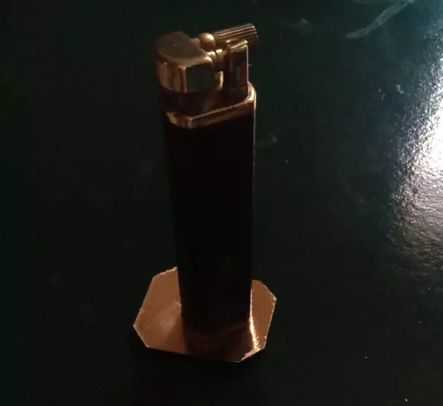 Briquet essence CASABLANCA BRASS Année 1900vintage petrol lighter recouvert peau