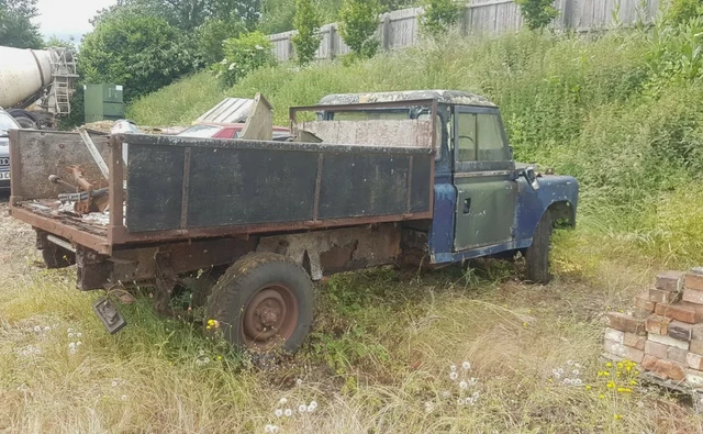 Range Rover Tipper LAND ROVER SERIES tipper restauration project historic vehicle 1966 ...