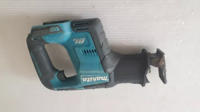 Sierra recíproca compacta sin escobillas Makita Djr188 18 V LXT