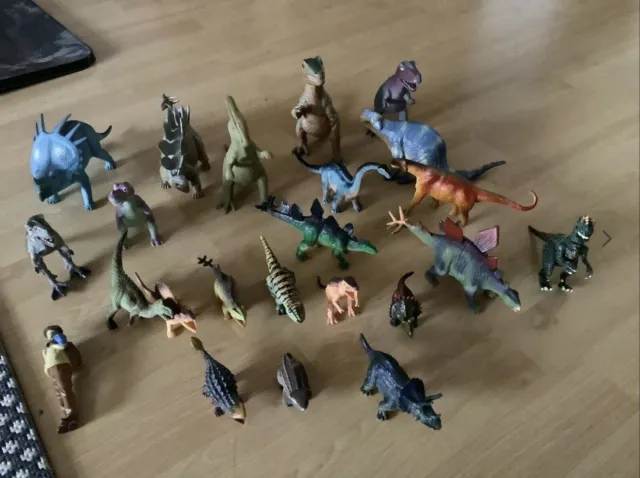 Massive Mixed Bundle Of Toy Dinosaurs 22 In Total Great Condition