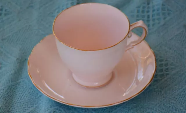 Collectable Light Pink Cup & Saucer ROYAL TUSCAN-Wedgwood Group Made-ENGLAND .