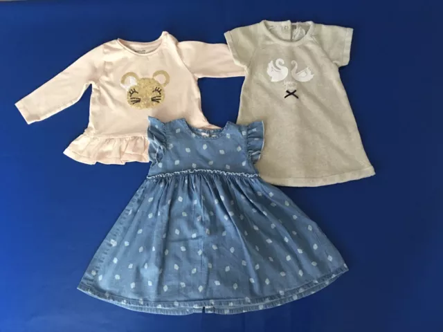 lot de 3 Robes bébé fille 12 mois très bon état