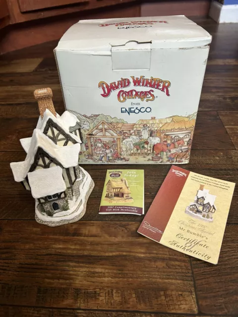 David Winter Cottages Mr. Bumbles - 1997 COA and Original Box