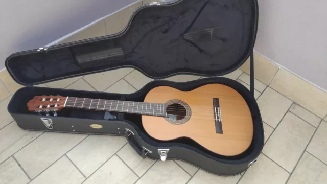 Yamaha Guitare classique CGS102A à demi-diapason, modèle pour