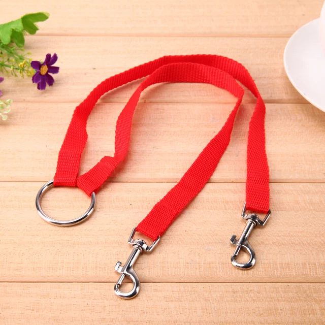 Collar de nailon doble doble dos mascotas perros correa acoplador de 2 vías (rojo)