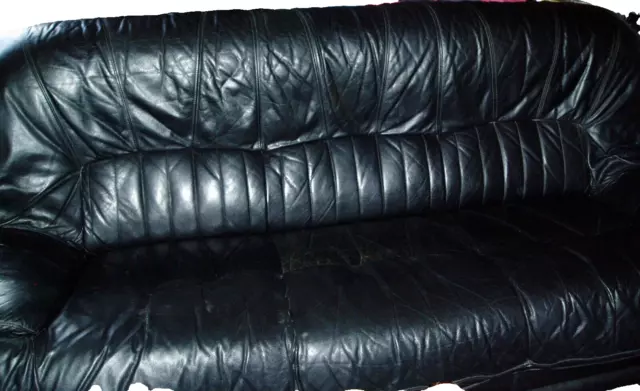 black leather 3 seater sofa used good condition buyer to collect.