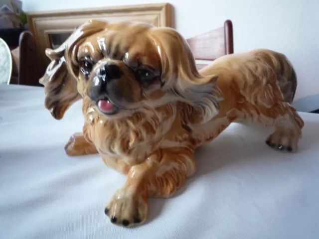 32 cm Figur von GOEBEL  Pekinese, grosser Porzellan Hund Tier Figur, Dog figur