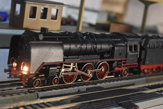 Marklin ho tm 800 locomotive tender type 030 t locotender db br 80 ca analogique / proche neuf - Collection