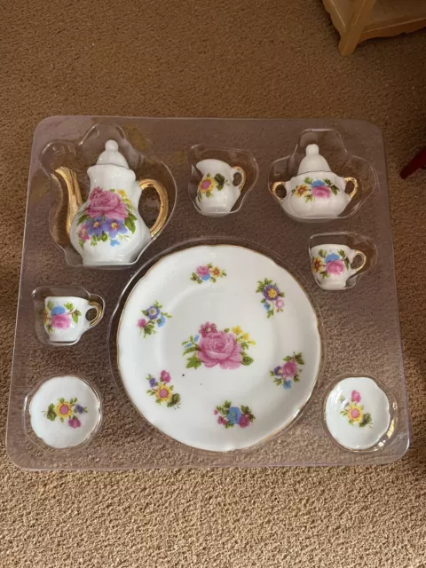 1/6th Dolls House Miniature Ceramic Pink Flower Tea / Coffee Set NEW Dining