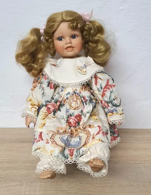 Muñeca de artista muñeca de porcelana 28 cm sentada coleccionista rareza...