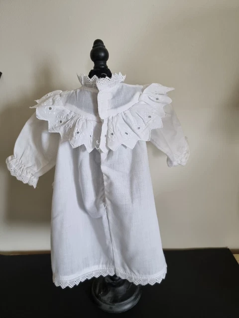 Robe pour poupée rare - France