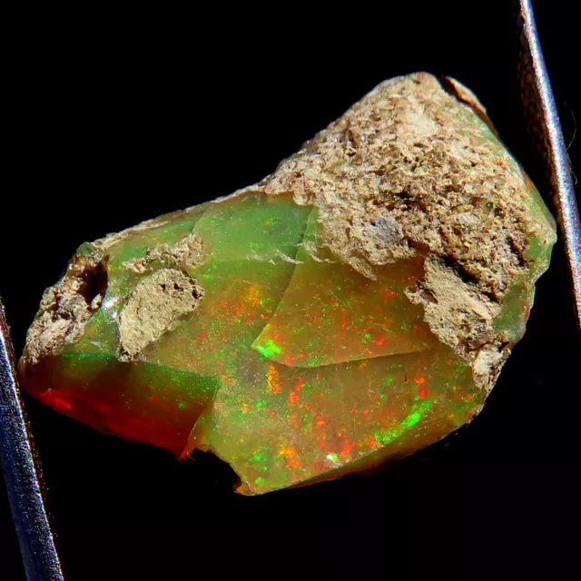 natural stunning fire ETHIOPIAN OPAL ROUGH specimen 14.75 Cts (15x22x09 mm)j-985