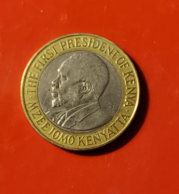 Kenya Coin 2005 10 Shillings - Circulated