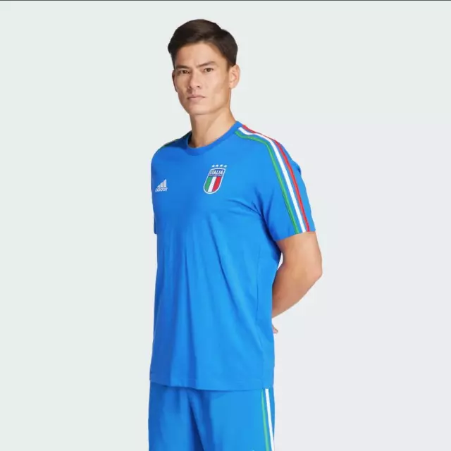 Adidas T-Shirt Homme Italie Figc DNA 3 Stripes - Couleur:Bleu / Blanc / Ross