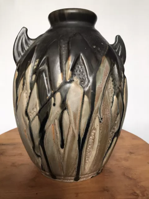 G  Metenier Vase Art Deco En Gres A Decor En Relief De Vegetaux Signé