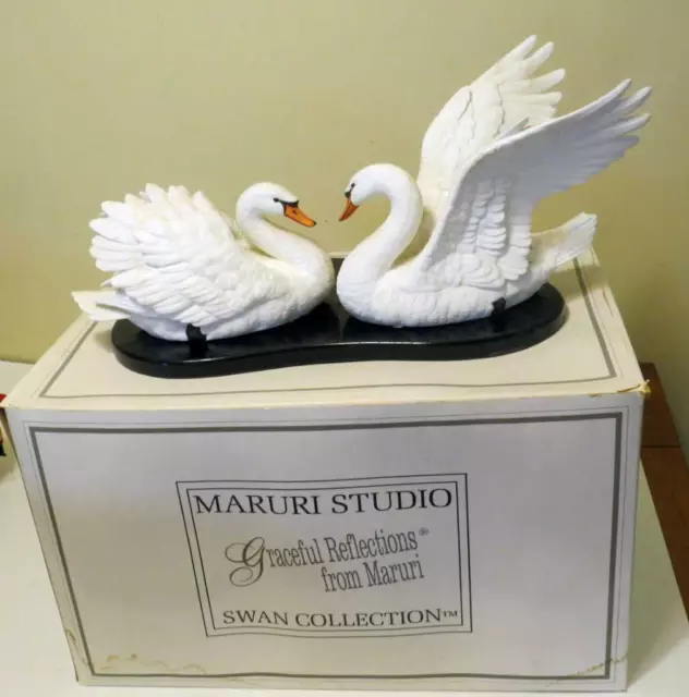 Swan Collection Figurine Maruri Studio Graceful Reflections 1991
