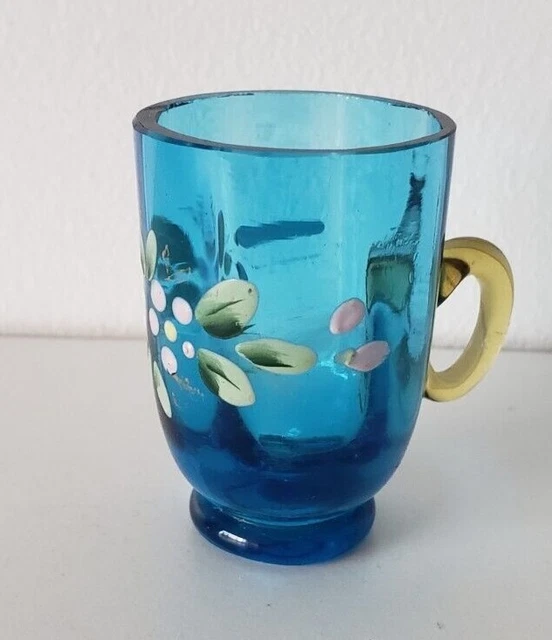 Verre chope à liqueur en verre émaillé en parfait état (L9/9/22) Georges Sand