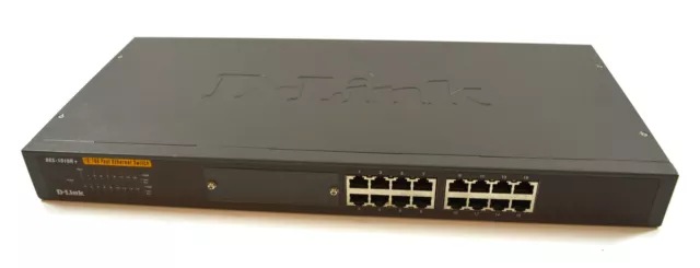 D-Link DES-1016R+ 16 Port 10/100 Fast Ethernet Switch + Stromkabel