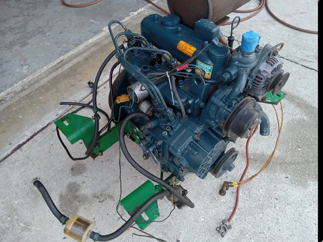 Kubota Model D1105-E Runs
