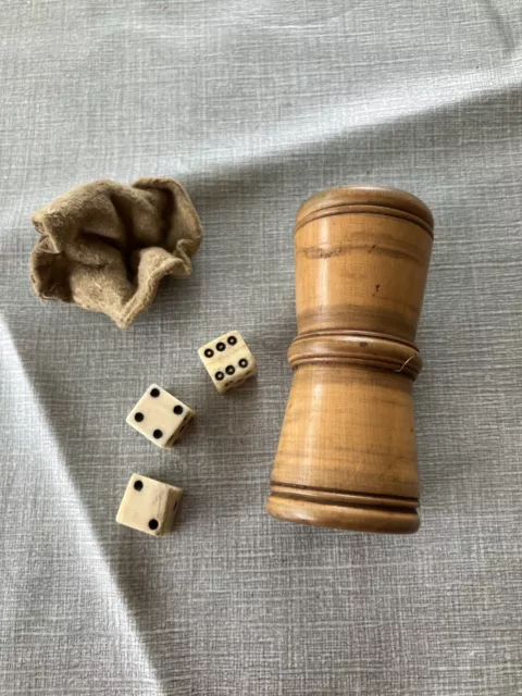 Antique Treen Wooden Dice Shaker With 3 Old Bone Dice