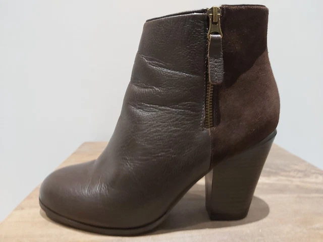 Clarks macay holly boots deals