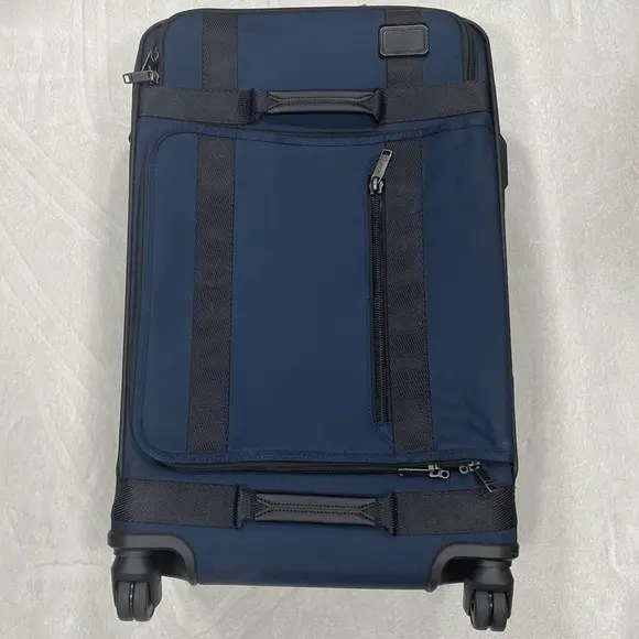 Tumi Merge Short Trip Expandable Suitcase Navy Black