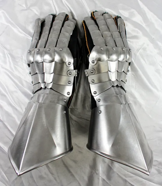 Hand-Forged Armored Steel Battle Gauntlets - sca/larp/hand/armor/gloves/medieval 2
