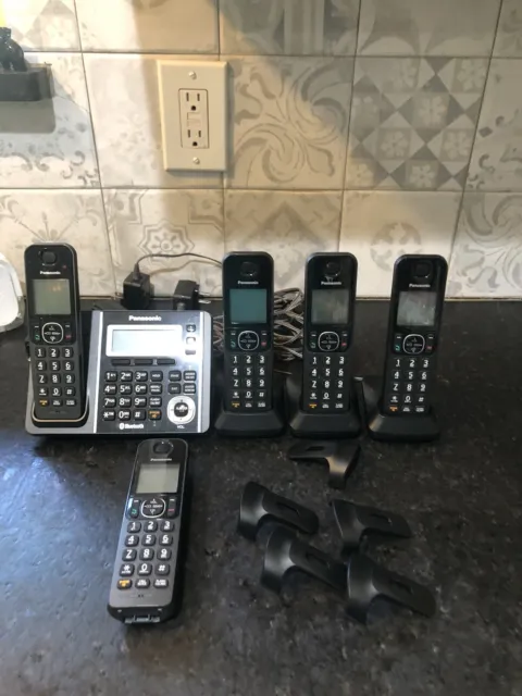 Panasonic model KX-TGFA30 & one KX-TG379 telephone  & base one no base  (black)