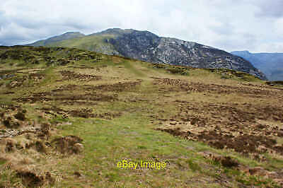 Photo 6x4 Looking along the ridge path with the cliffs of Gallt yr Ogof a c2010