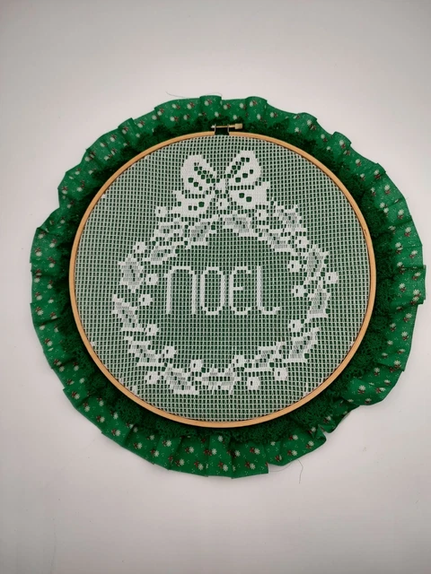 Vintage Christmas Crochet Doily Hoop Wall Hanging Handmade NOEL Green